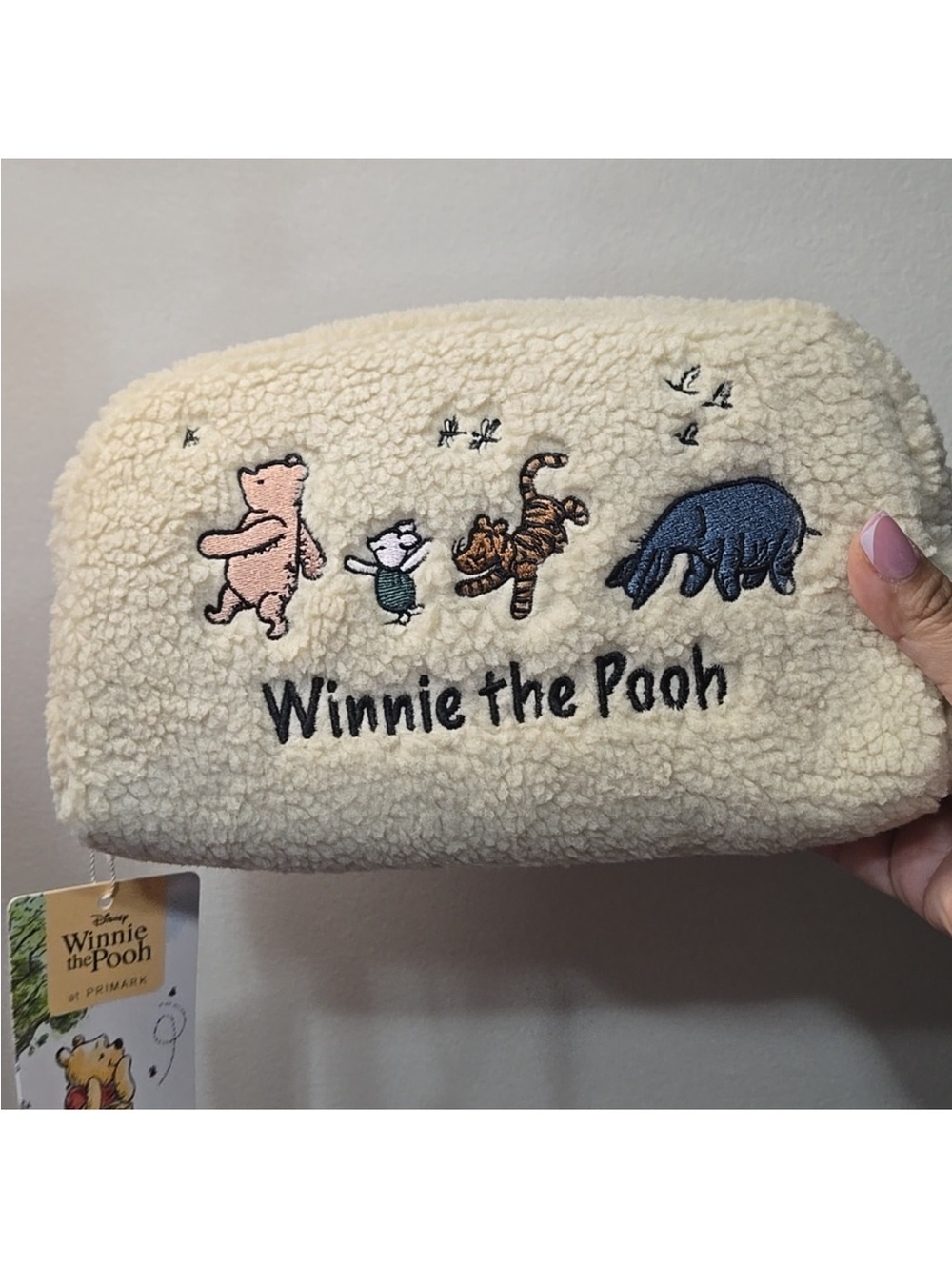 Disney NWT Winnie the Pooh Cream Sherpa Pouch